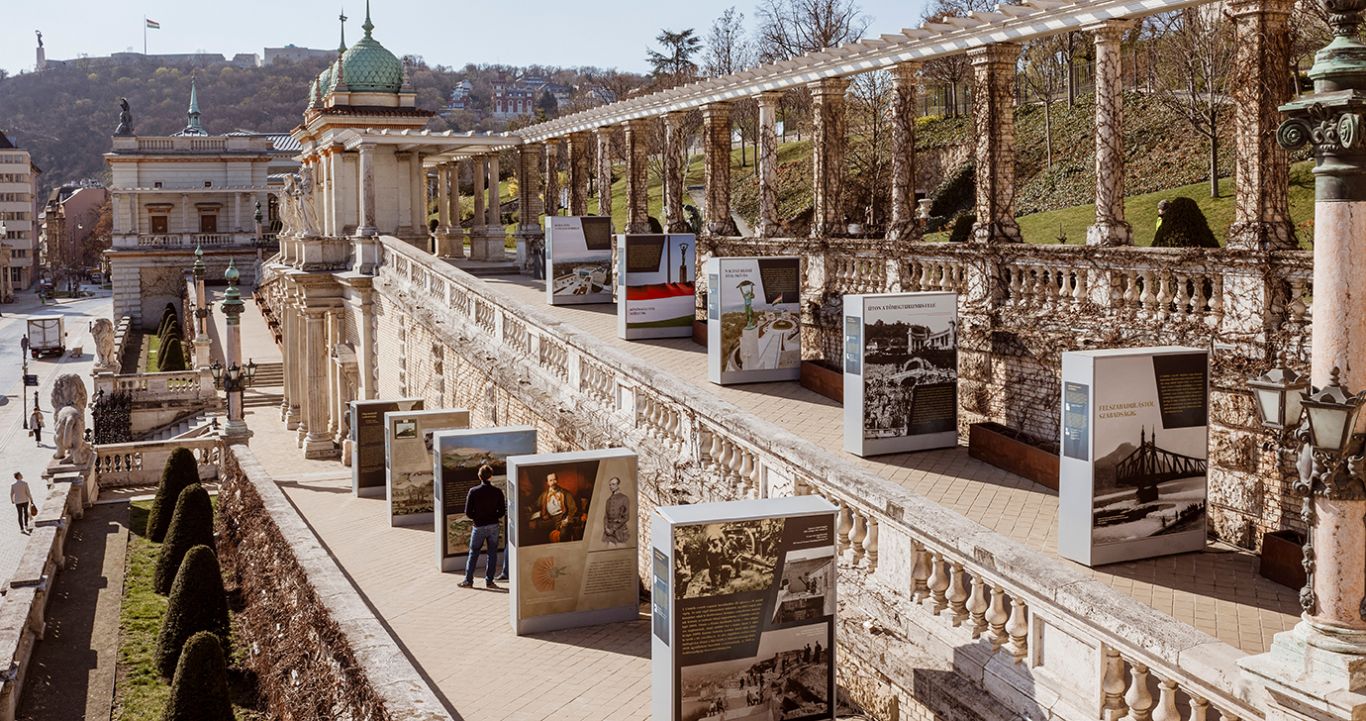 Visit our free open air exhibition